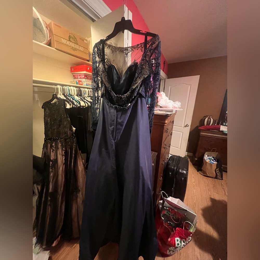 Navy Blue Prom Dress Size 18